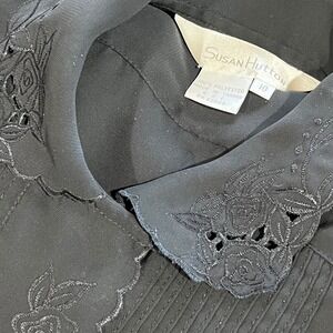 Susan Hutton Vintage Black Pintuck Blouse Embroidered Scalloped Collar Size 10
